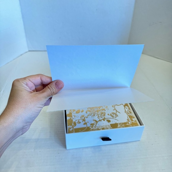 Chicos Blank Note Cards Embossed Logo Cards Envelopes Rose Smoke 16 Pack - Picture 9 of 16